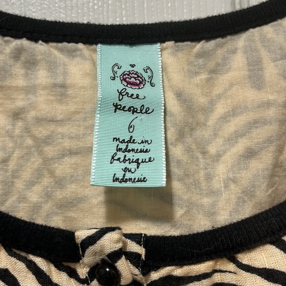 3/$25!! Free People 6 Small Mini Dress - Picture 2 of 4